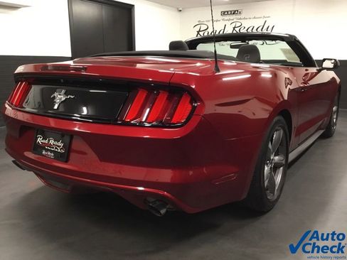 Used 2016 Ford Mustang Convertible w/ Equipment Group 051A image 10