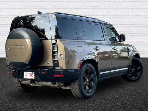 Used 2022 Land Rover Defender 110 X AWD/4WD image 6