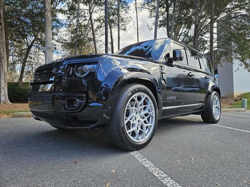 Used 2024 Land Rover Defender 110 V8 image 46