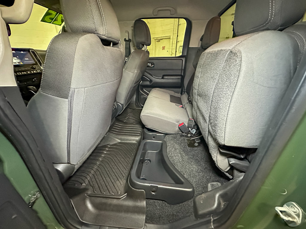 Used 2025 Nissan Frontier SV w/ SV Convenience Package AWD/4WD image 21
