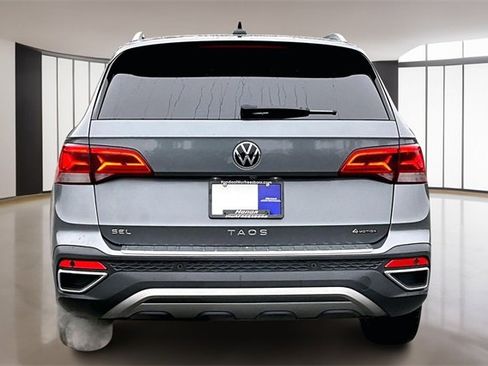 Used 2022 Volkswagen Taos SEL image 5
