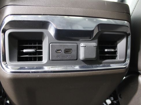 Used 2022 GMC Sierra 2500 Denali image 28