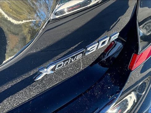 Used 2021 BMW X3 xDrive30e w/ Convenience Package image 23