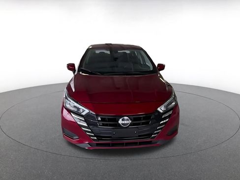 Used 2025 Nissan Versa SV image 5