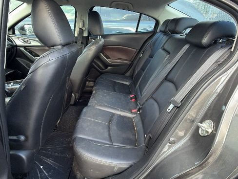 Used 2017 MAZDA MAZDA3 Touring FWD image 19