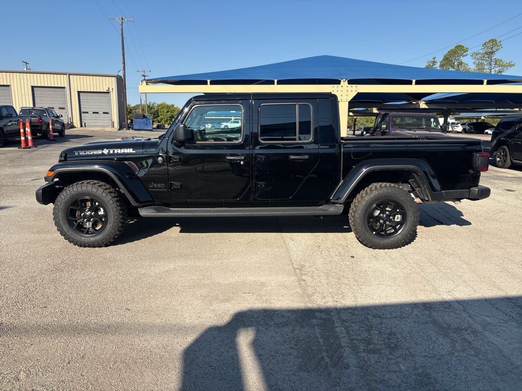 New 2025 Jeep Gladiator Sport AWD/4WD image 8