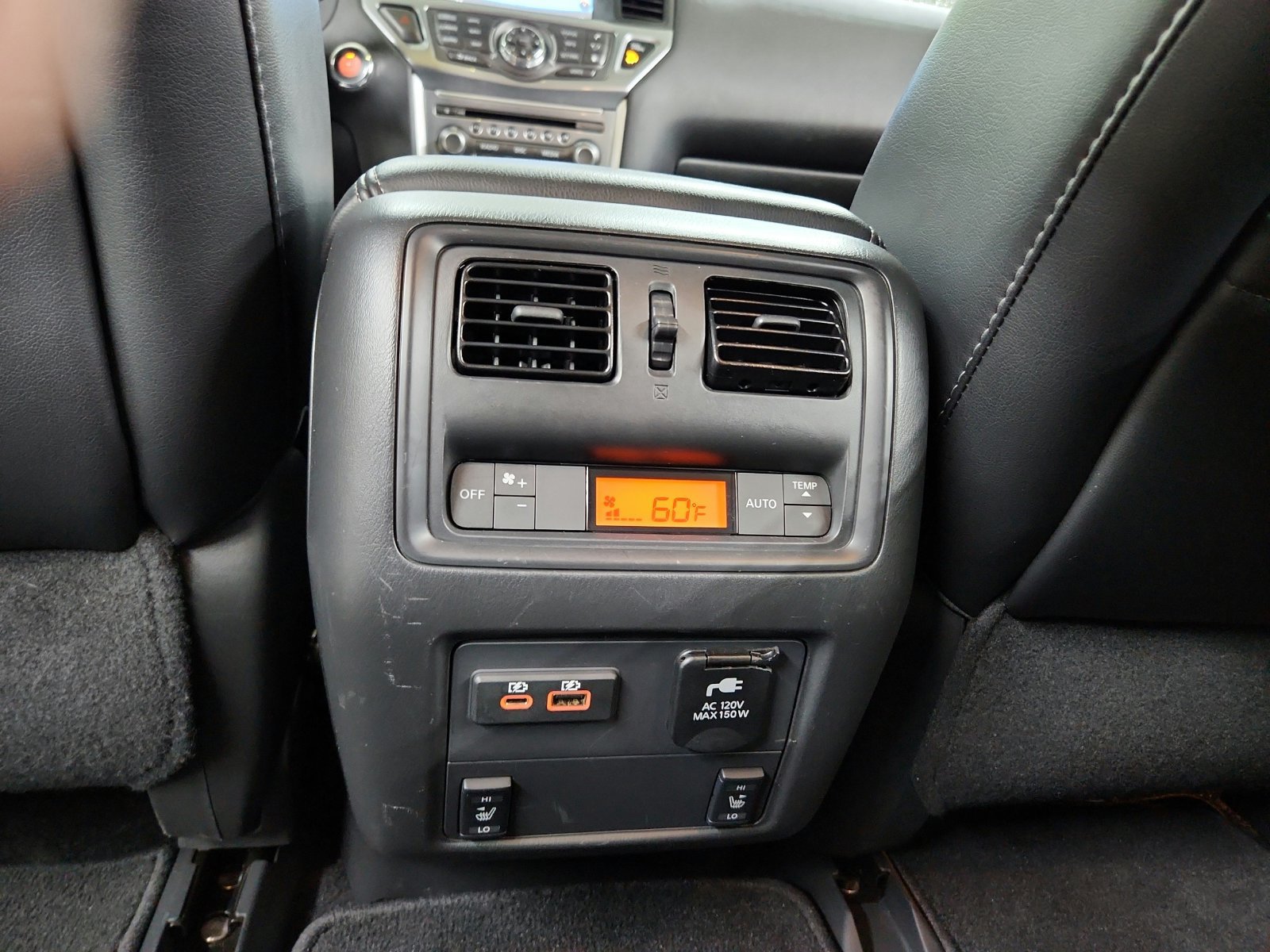 Used 2019 Nissan Pathfinder SL AWD/4WD image 38