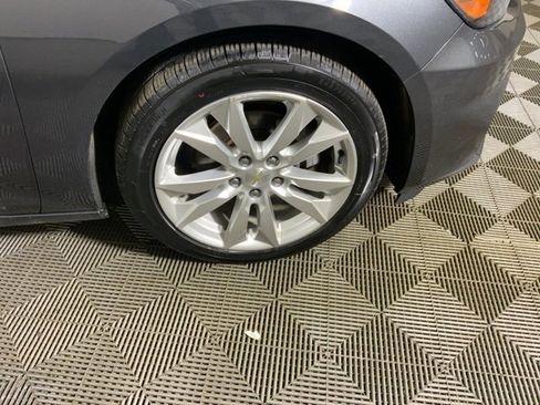 Used 2016 Chevrolet Malibu LT image 40