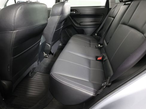 Used 2017 Subaru Forester 2.5i Touring image 17