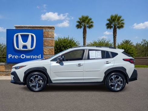 Used 2024 Subaru Crosstrek 2.0i Premium AWD/4WD image 3