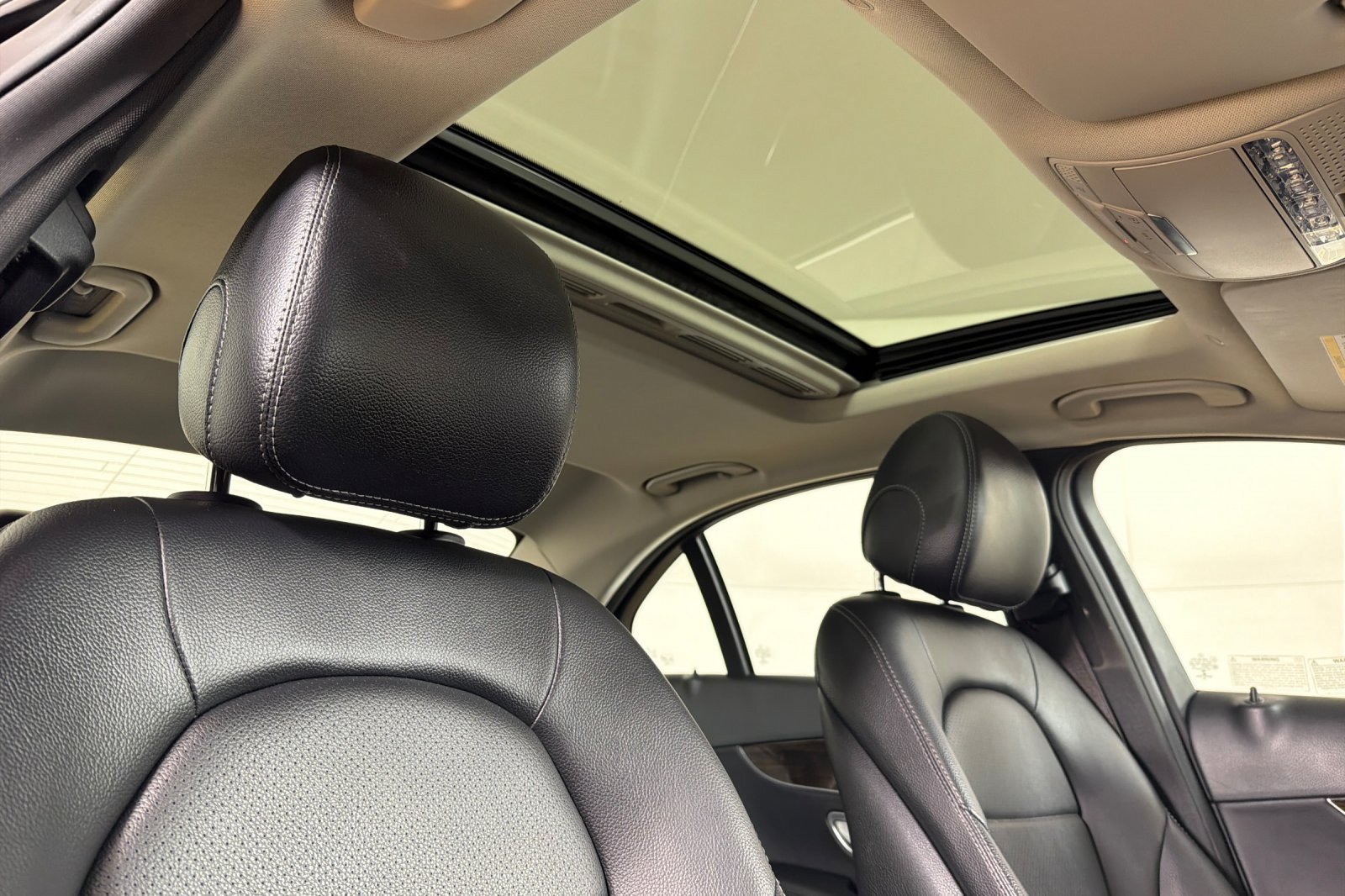 Used 2019 Mercedes-Benz C 300 Sedan image 15