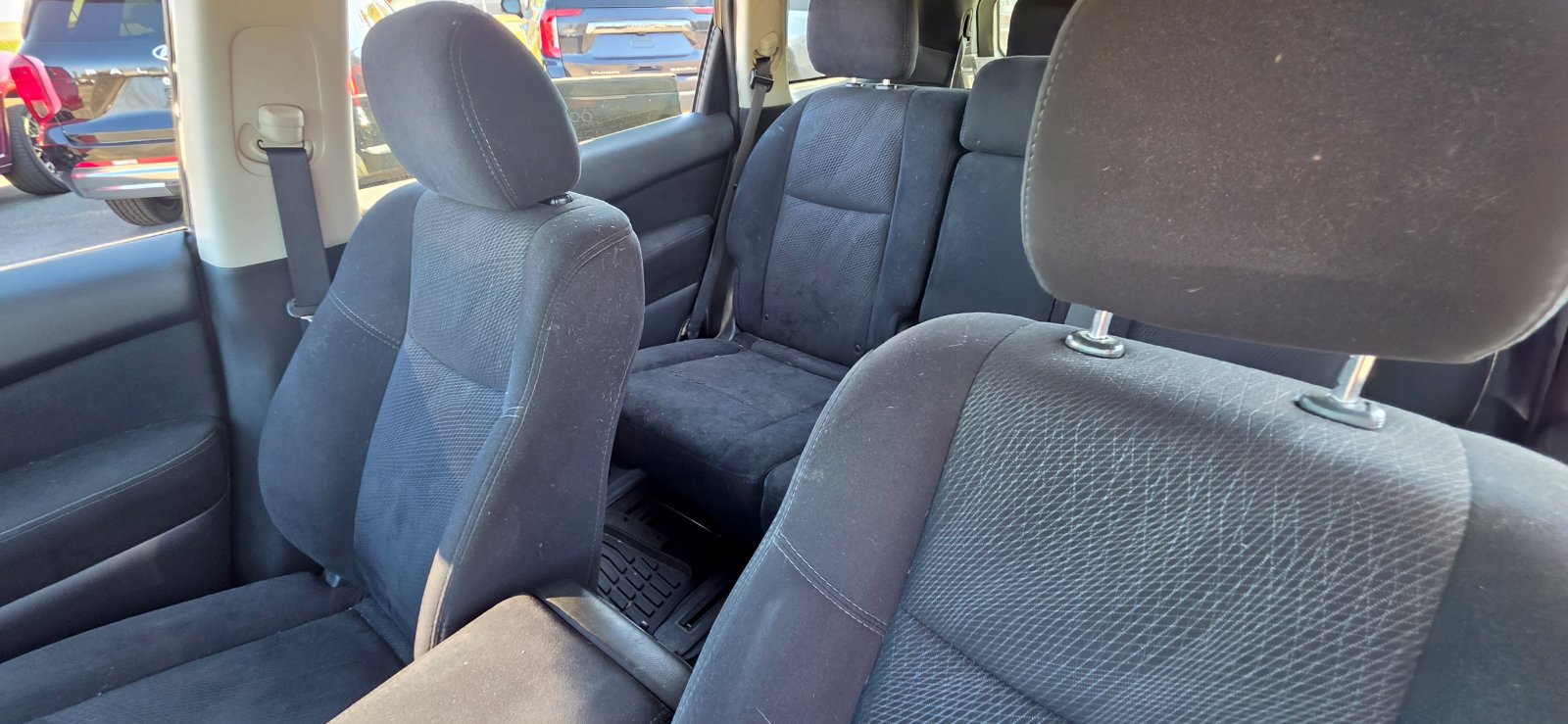 Used 2015 Nissan Pathfinder SV w/ Cargo Package FWD image 11