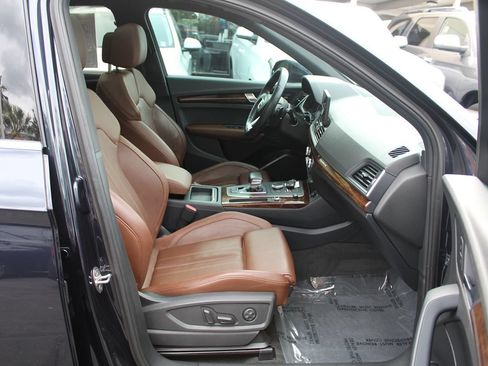 Used 2018 Audi Q5 2.0T Premium Plus AWD/4WD image 23