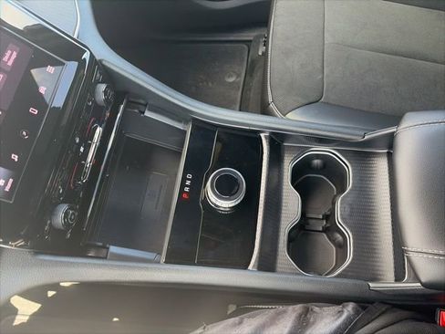 New 2025 Jeep Grand Cherokee Altitude image 15