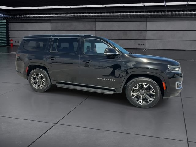 Used 2023 Jeep Wagoneer Series III w/ Preferred Equipment Group RWD image 9