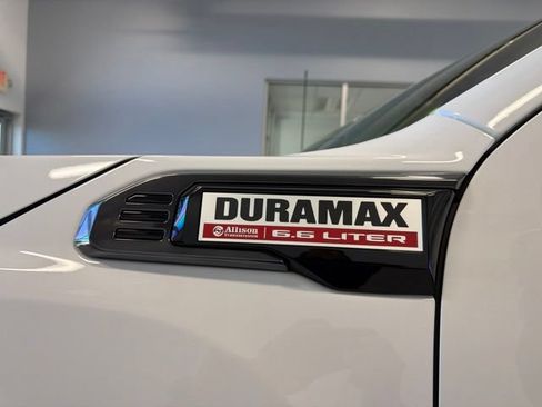 Used 2025 GMC Sierra 2500 AT4 AWD/4WD image 12