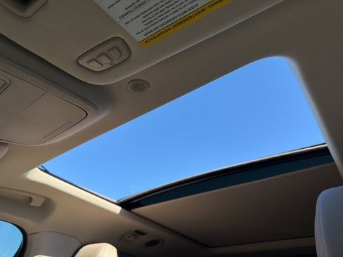 Certified 2022 Ford Explorer Limited w/ Equipment Group 301A image 13