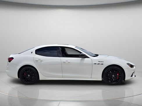 Used 2023 Maserati Ghibli Modena RWD image 5