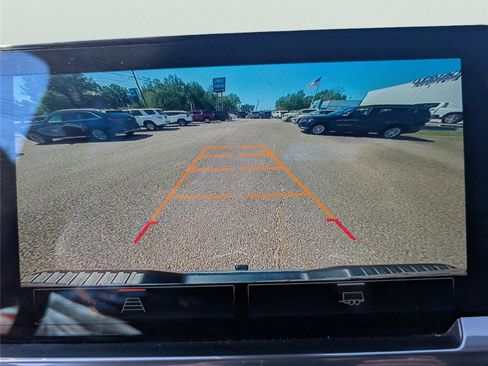 Used 2023 GMC Sierra 1500 SLT image 15