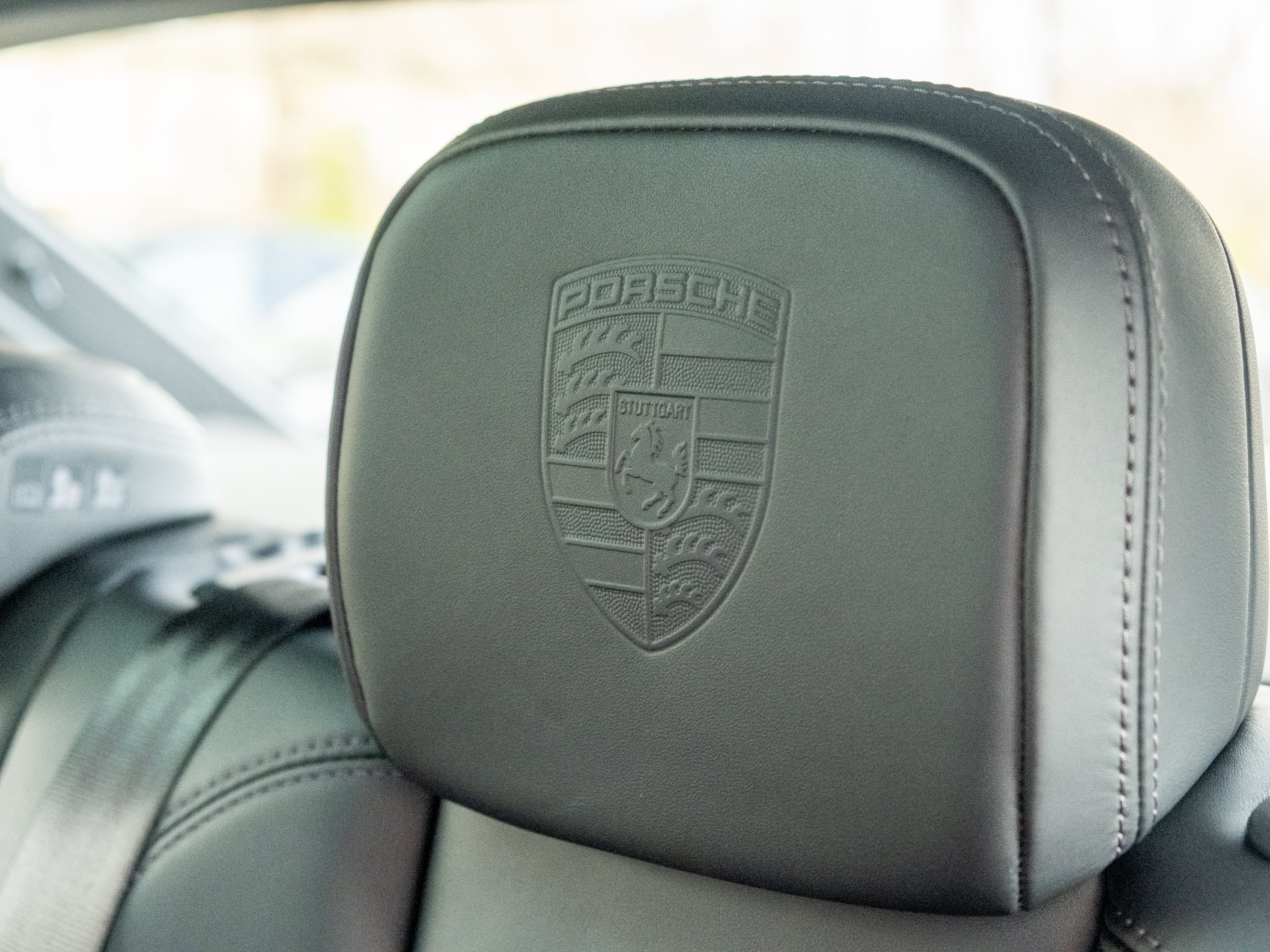 Certified 2026 Porsche Macan AWD/4WD image 45