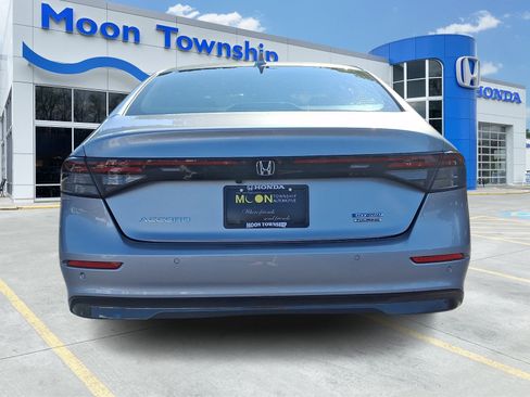 Used 2024 Honda Accord Touring image 5