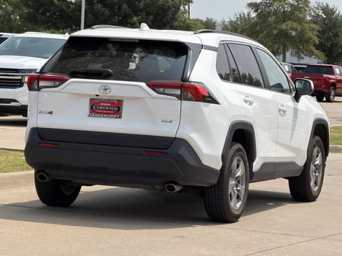 Certified 2025 Toyota RAV4 XLE FWD image 4