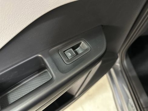 New 2026 Volkswagen Taos S image 24