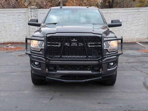 Used 2019 RAM 3500 Big Horn image 11