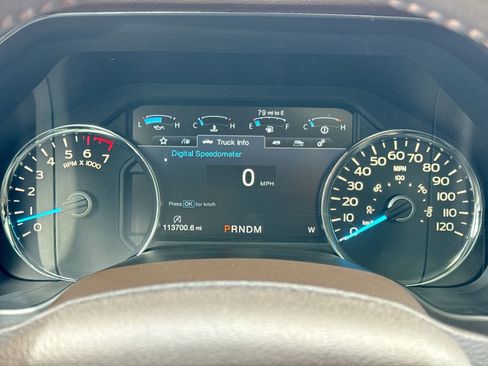 Used 2018 Ford F150 King Ranch w/ Equipment Group 601A Luxury AWD/4WD image 39
