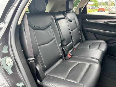 Used 2019 Cadillac XT5 Luxury FWD image 16