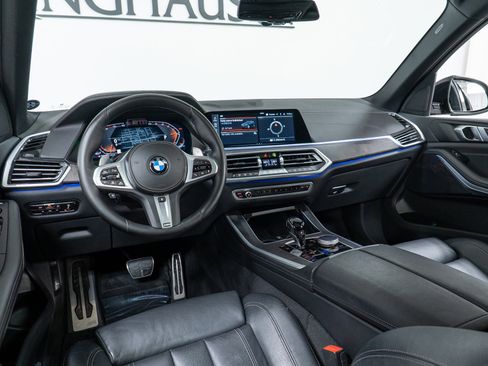 Certified 2022 BMW X5 xDrive40i w/ M Sport Package image 16