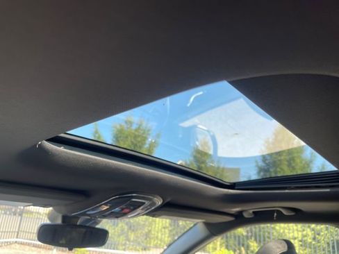 New 2025 Jeep Grand Cherokee L Laredo image 13