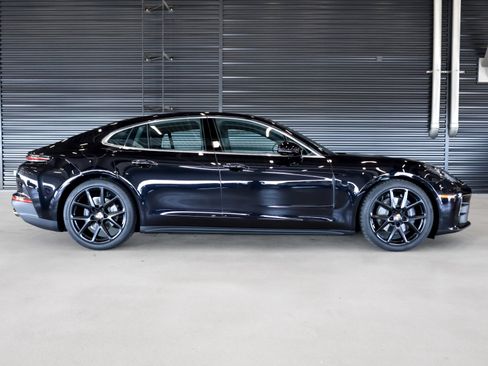 New 2026 Porsche Panamera RWD image 11