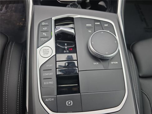 Used 2025 BMW 230i Coupe image 16