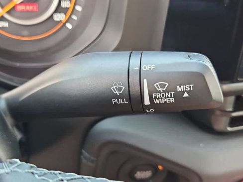 Used 2025 Jeep Gladiator Sport image 26