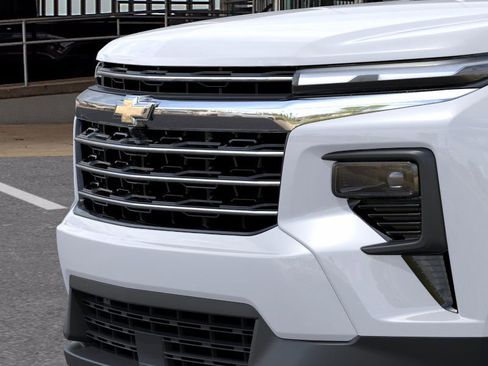 New 2026 Chevrolet Traverse LT w/ Sun and Wheel Package image 13