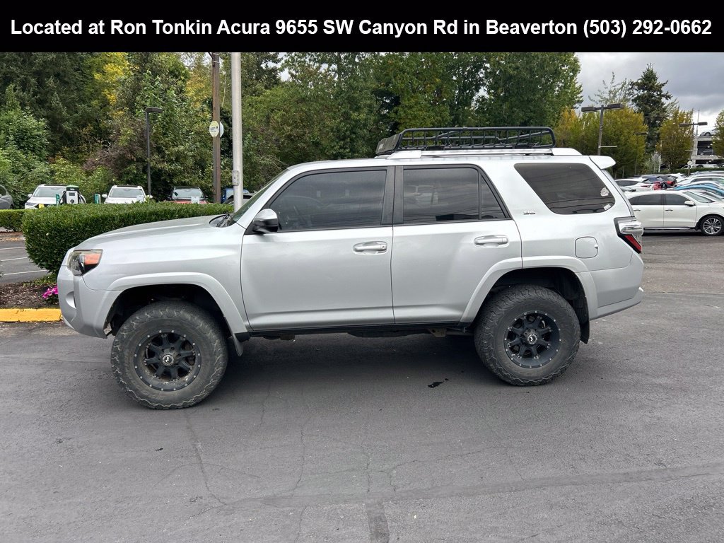 Used 2015 Toyota 4Runner SR5 AWD/4WD image 5