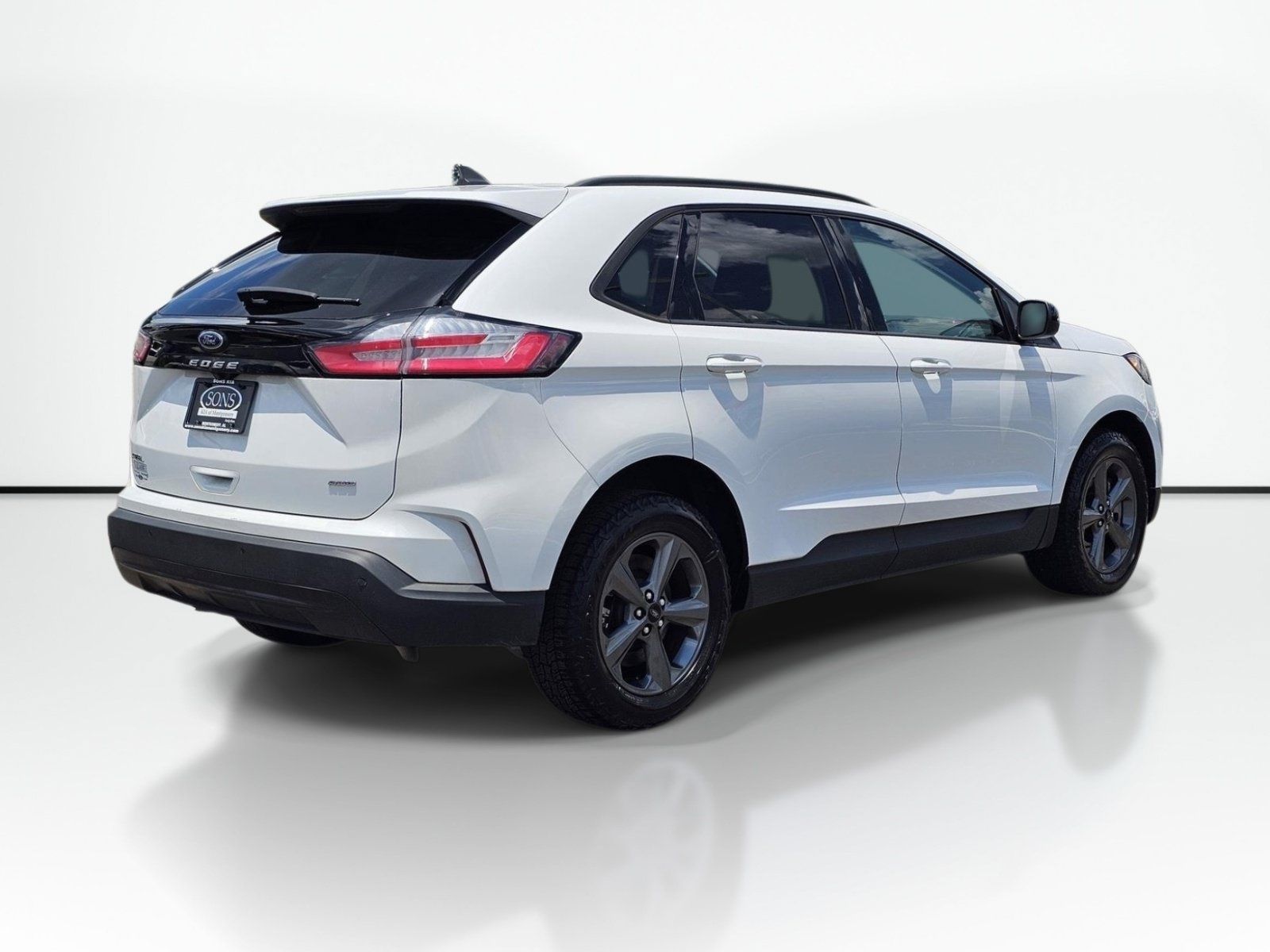 Used 2023 Ford Edge SEL w/ Sport Appearance Package AWD/4WD image 8