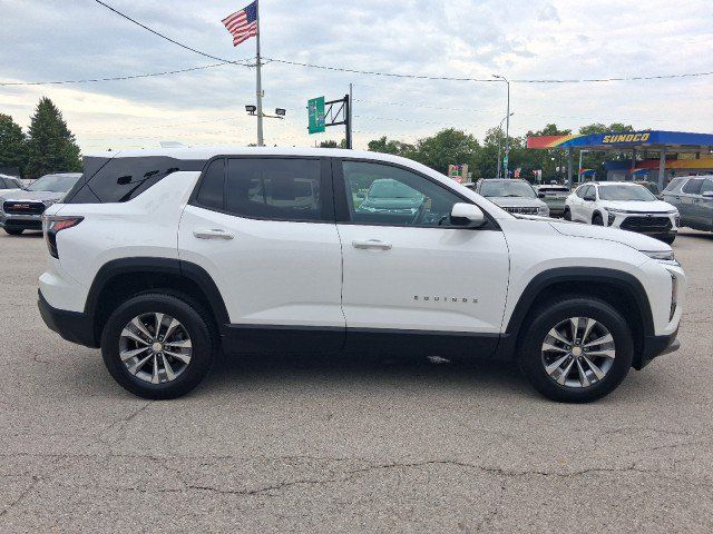 Used 2025 Chevrolet Equinox LT FWD image 8