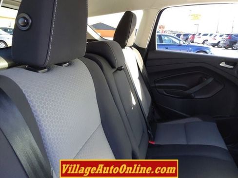 Used 2017 Ford Escape SE w/ Equipment Group 201A image 34