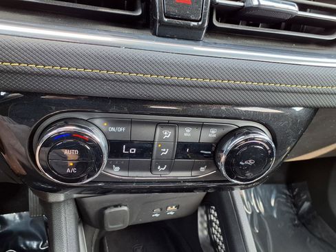 Used 2025 Chevrolet TrailBlazer ACTIV w/ Convenience Package AWD/4WD image 7