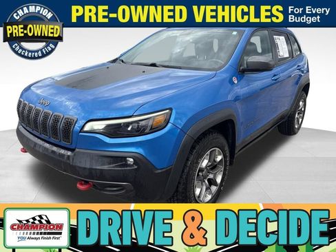 Used 2019 Jeep Cherokee Trailhawk AWD/4WD image 1