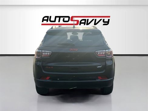 Used 2023 Jeep Compass Limited image 6