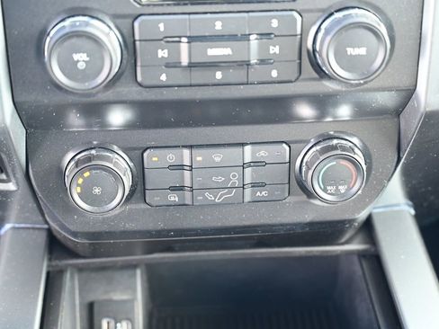 Used 2022 Ford F250 XLT image 32