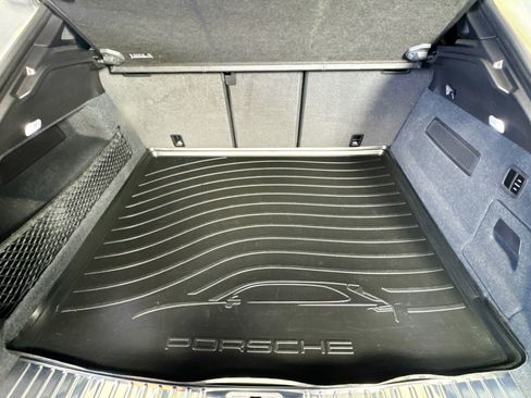 Certified 2024 Porsche Cayenne Turbo GT AWD/4WD image 22