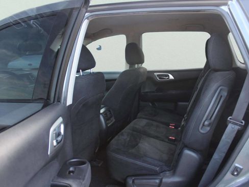 Used 2015 Nissan Pathfinder SV w/ Trailer Tow Package AWD/4WD image 7