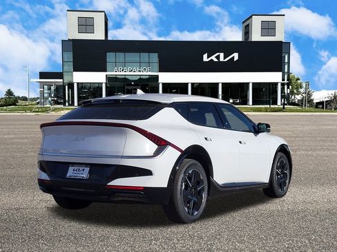 New 2025 Kia EV6 Wind image 5
