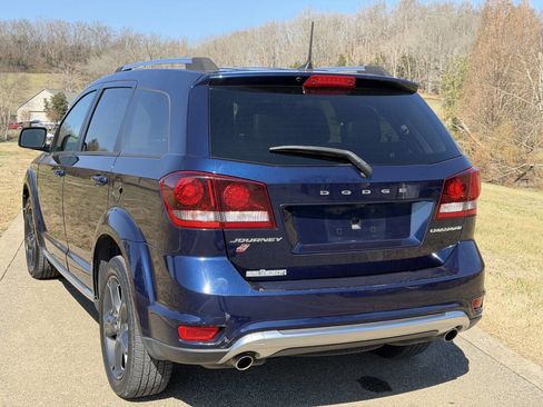 Used 2019 Dodge Journey Crossroad image 6