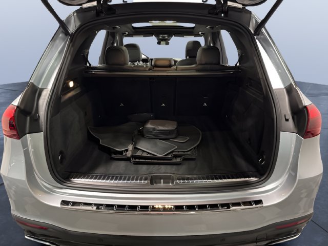 Certified 2025 Mercedes-Benz GLE 450e 4MATIC image 11