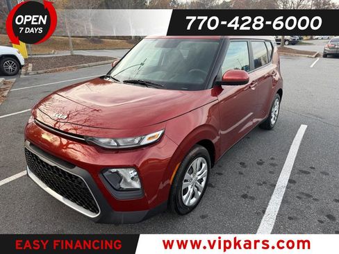 Used 2022 Kia Soul LX image 1